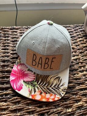 Amazon Kids Grey Snapback Hat with Pink & Orange Floral Brim